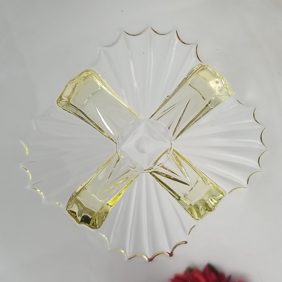 Lancaster Glass Depression Era Yellow Topaz Center Bowl - Picture 4 of 14